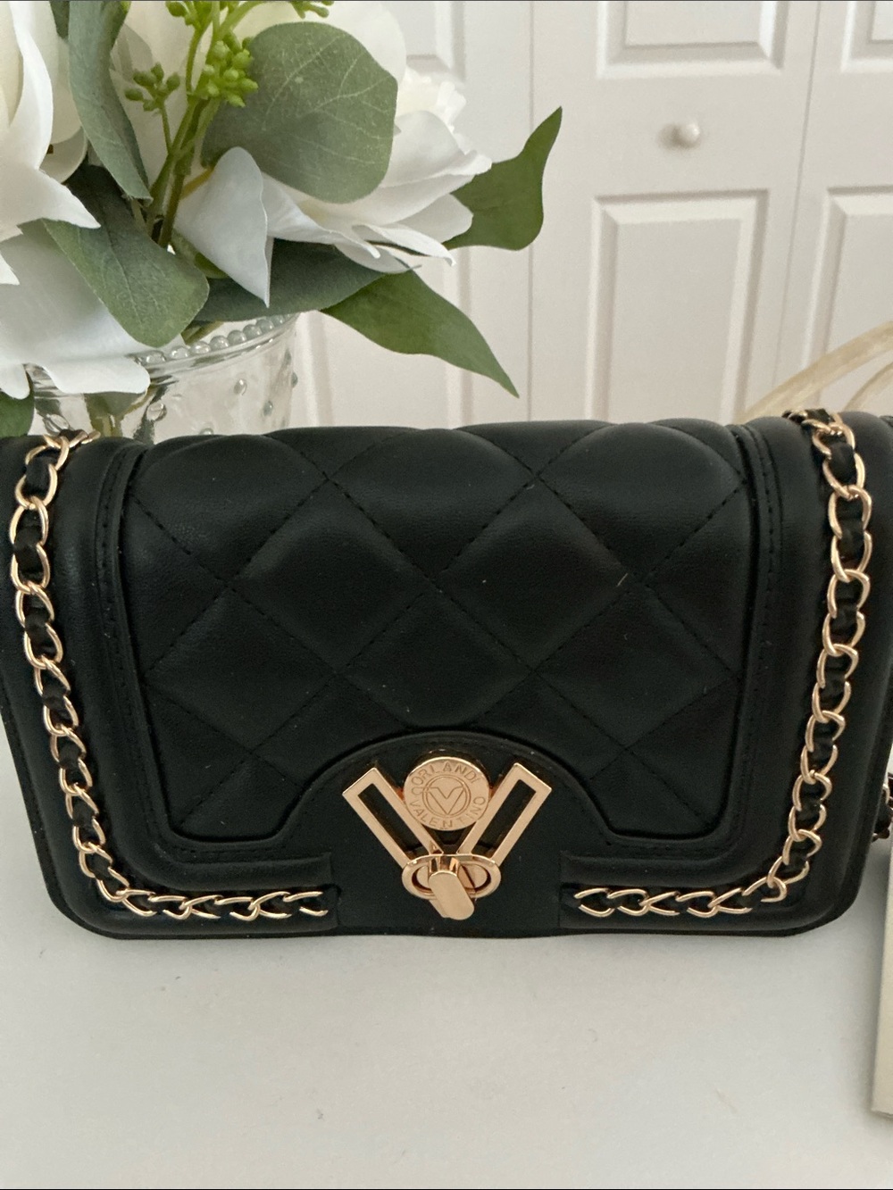 VALENTINO ORLANDI NWT Quilted Bag with Turn lock & braided Chain. - Picture 2 of 4